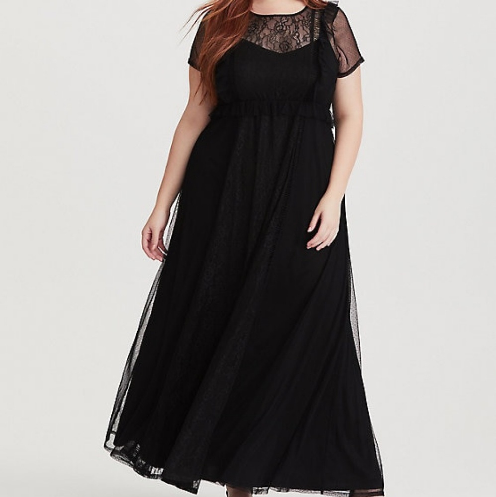 Runway Collection - Black Lace & Mesh Maxi Dress